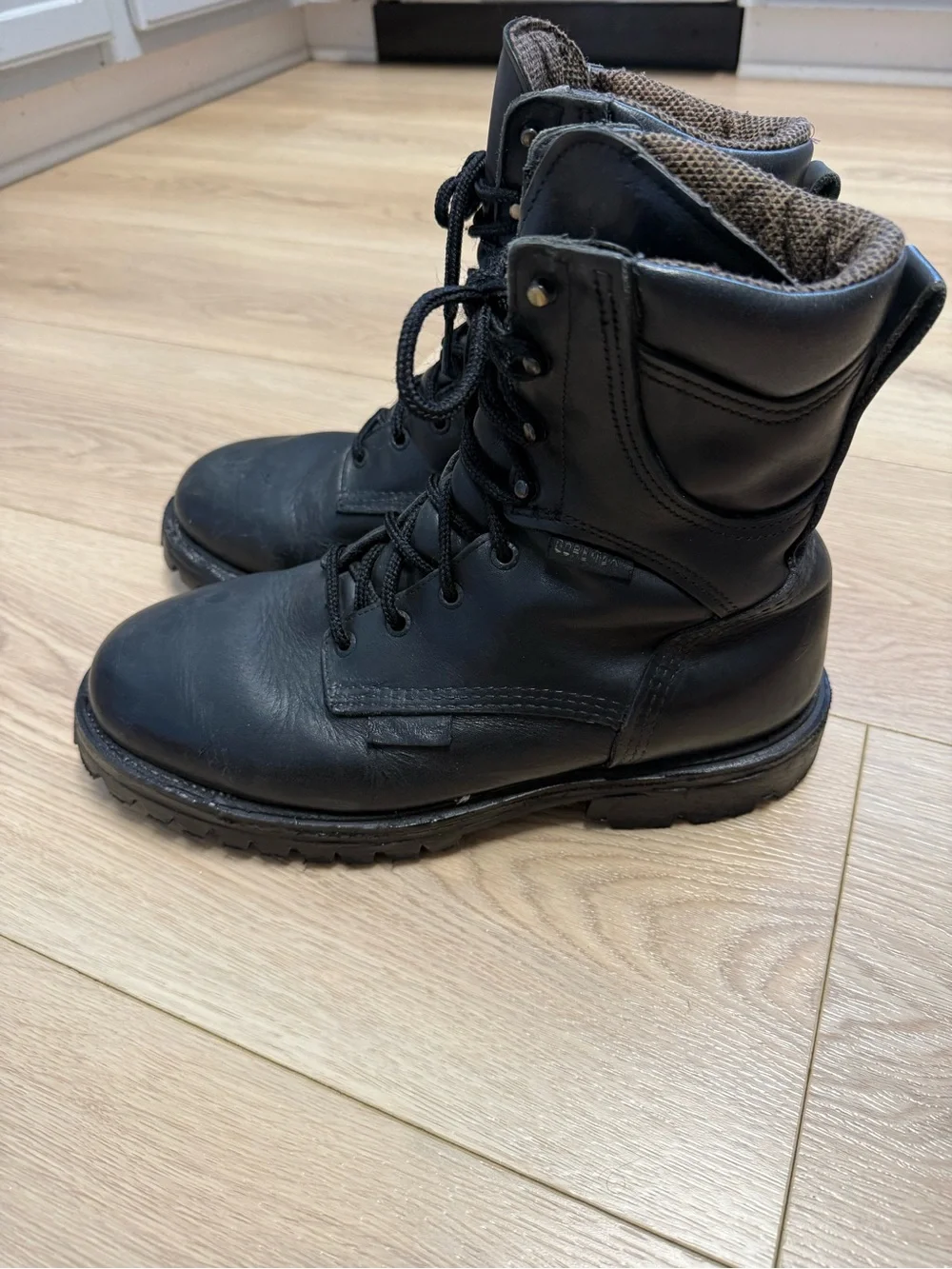 Red Wing vtg red